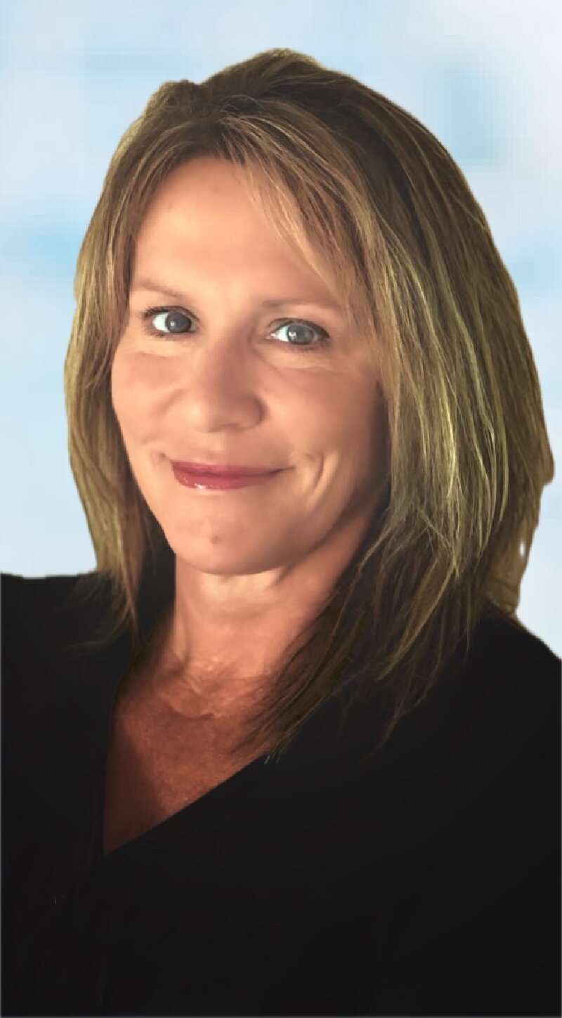 Lori.jpg